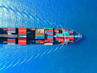 Normalización de las tarifas spot del transporte marítimo contenerizado sólo se daría en mayo de 2023