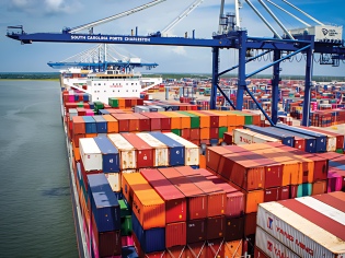 Tarifas spot de fletes de transporte marítimo contenerizado presentan alzas, pese a la frágil demanda