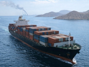 Impacto de la crisis en el Golfo Pérsico podría extenderse rápidamente a las cadenas de suministro globales